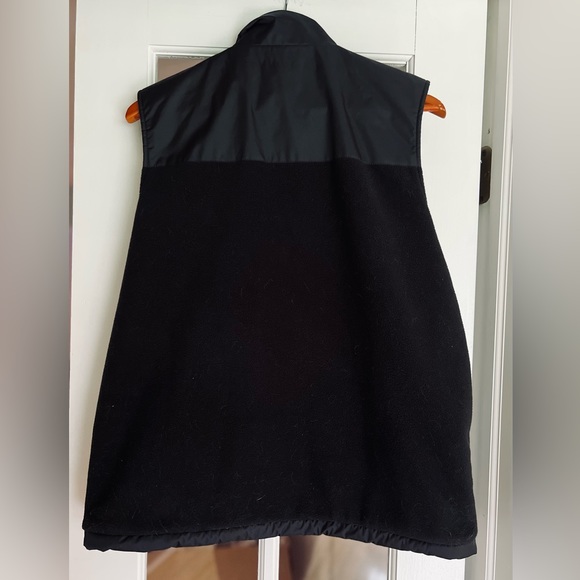 SALE! Unisex Black Vest, P2P 23” NWOT - Picture 3 of 3